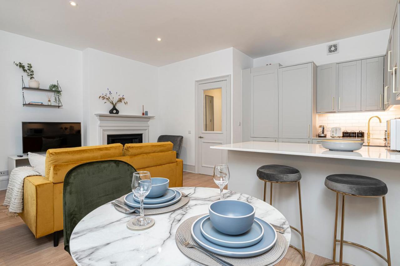 Stylish 1 Bed Flats In Soho, Next To Piccadilly Circus And Trafalgar Square Λονδίνο Εξωτερικό φωτογραφία