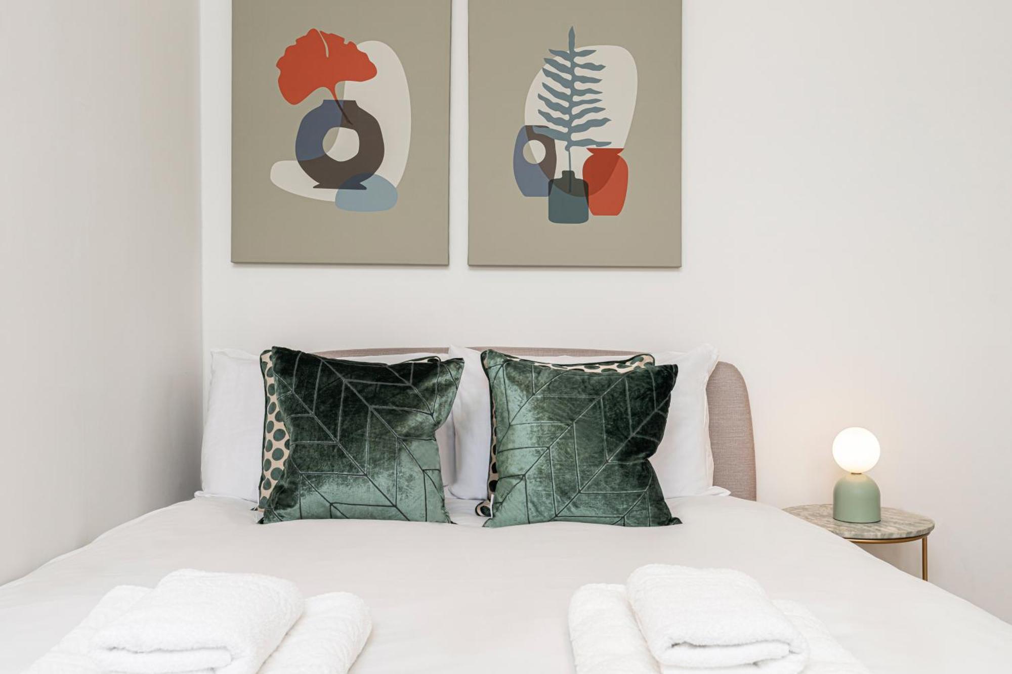 Stylish 1 Bed Flats In Soho, Next To Piccadilly Circus And Trafalgar Square Λονδίνο Εξωτερικό φωτογραφία