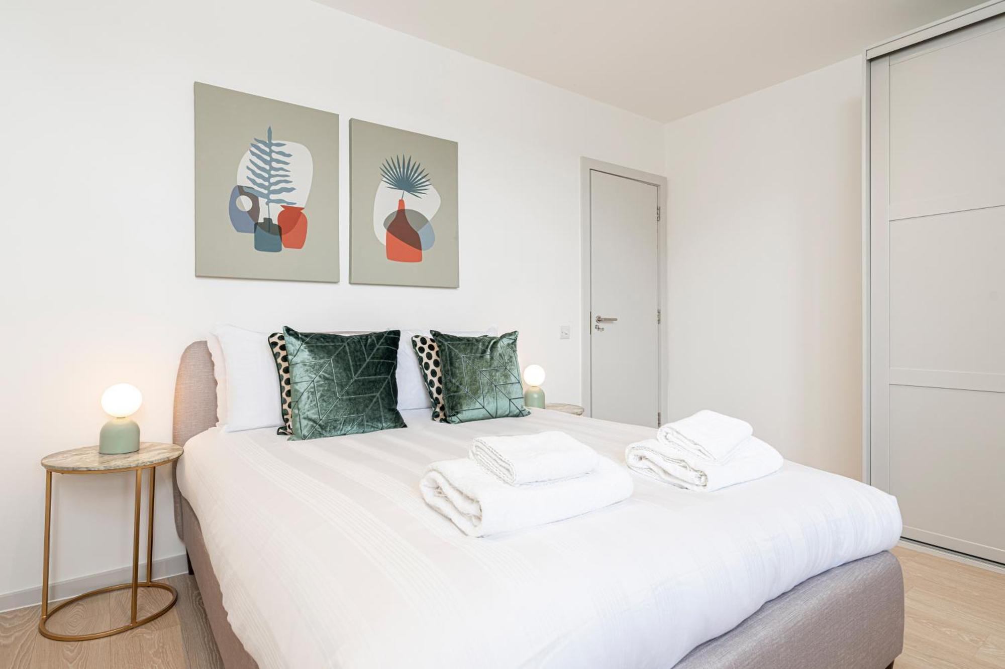 Stylish 1 Bed Flats In Soho, Next To Piccadilly Circus And Trafalgar Square Λονδίνο Εξωτερικό φωτογραφία
