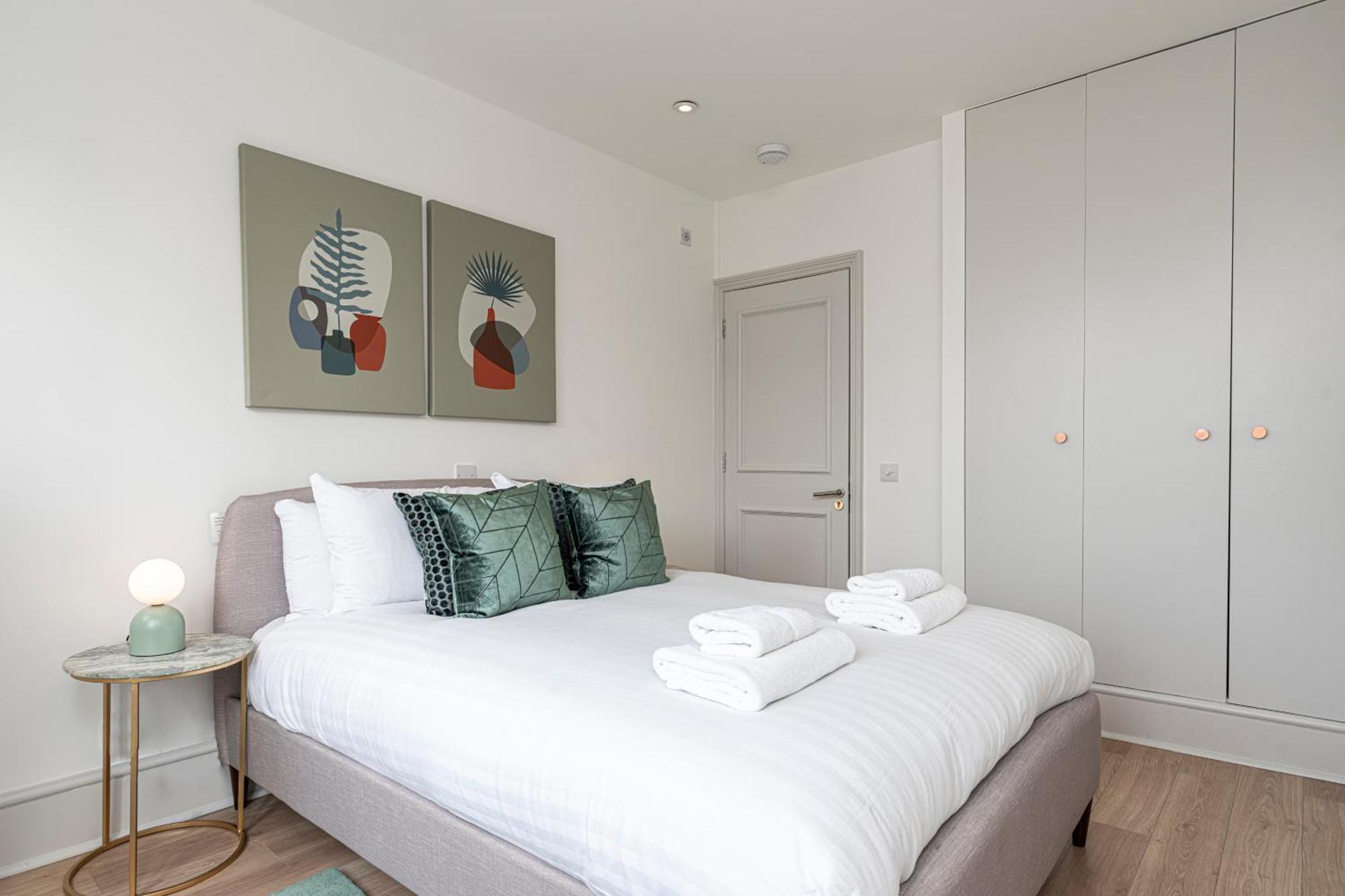 Stylish 1 Bed Flats In Soho, Next To Piccadilly Circus And Trafalgar Square Λονδίνο Εξωτερικό φωτογραφία